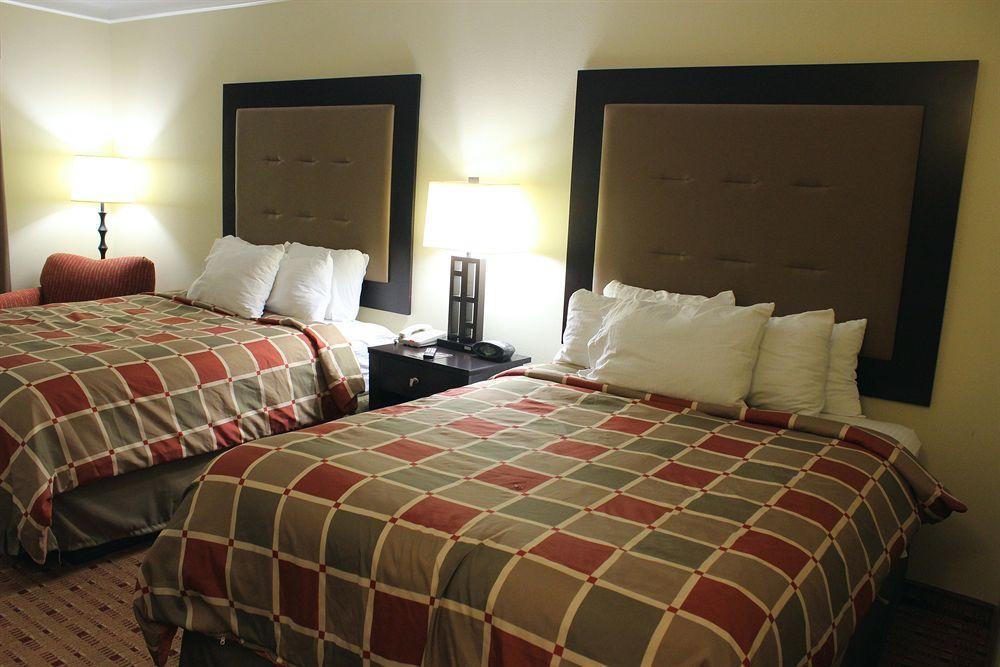 Super 8 By Wyndham Hidalgo At La Plaza Mall & Mcallen Airport Eksteriør bilde