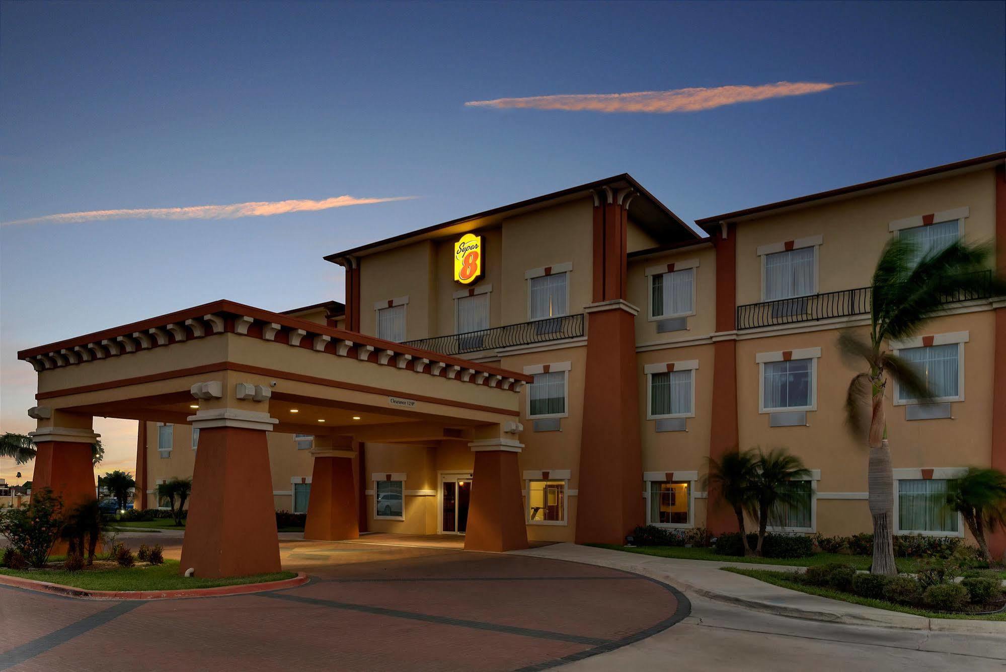 Super 8 By Wyndham Hidalgo At La Plaza Mall & Mcallen Airport Eksteriør bilde