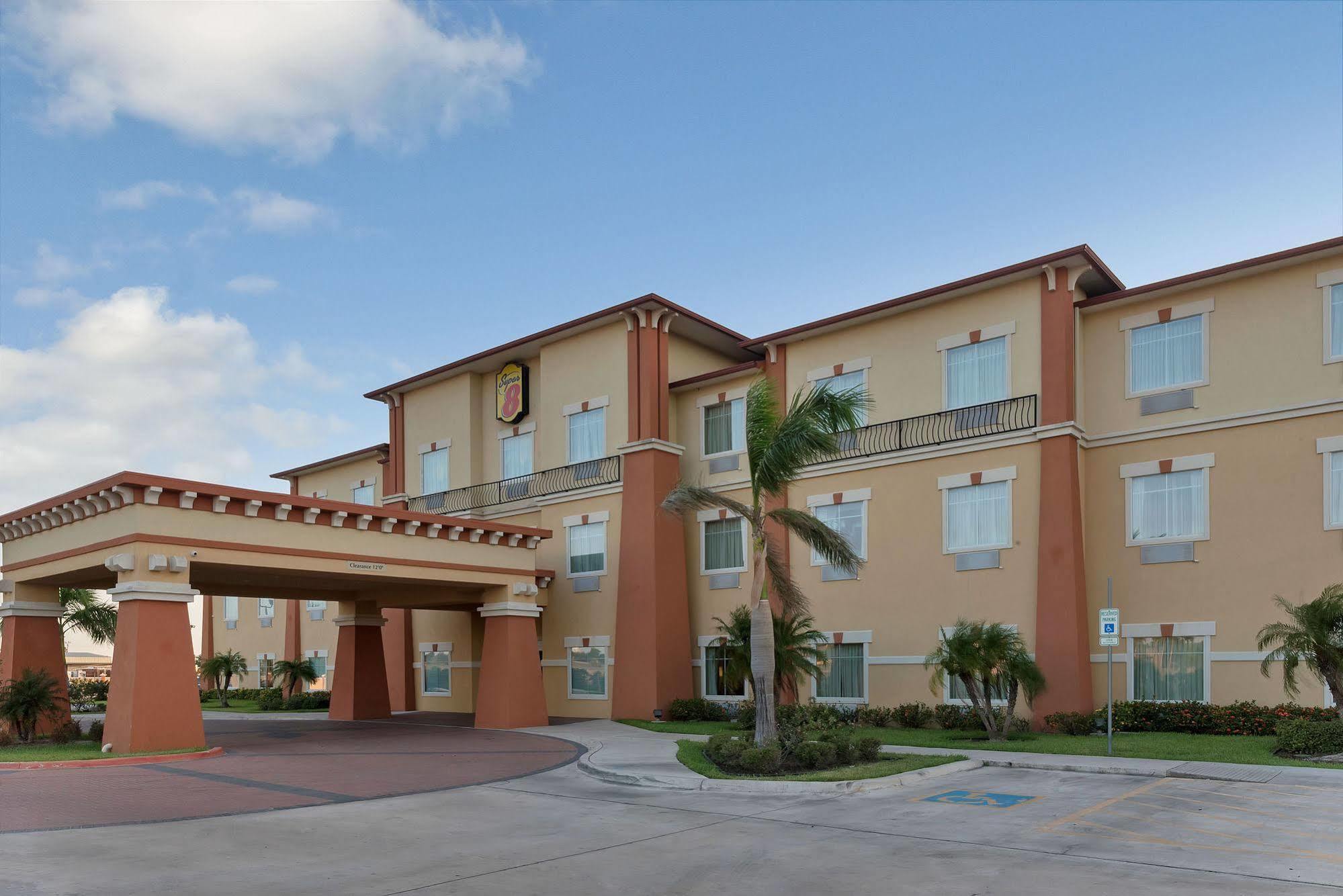 Super 8 By Wyndham Hidalgo At La Plaza Mall & Mcallen Airport Eksteriør bilde